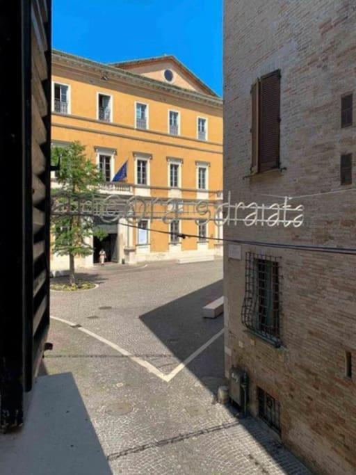 Appartamento Centro Storico Nuovo E Ristrutturato Pesaro Exterior photo